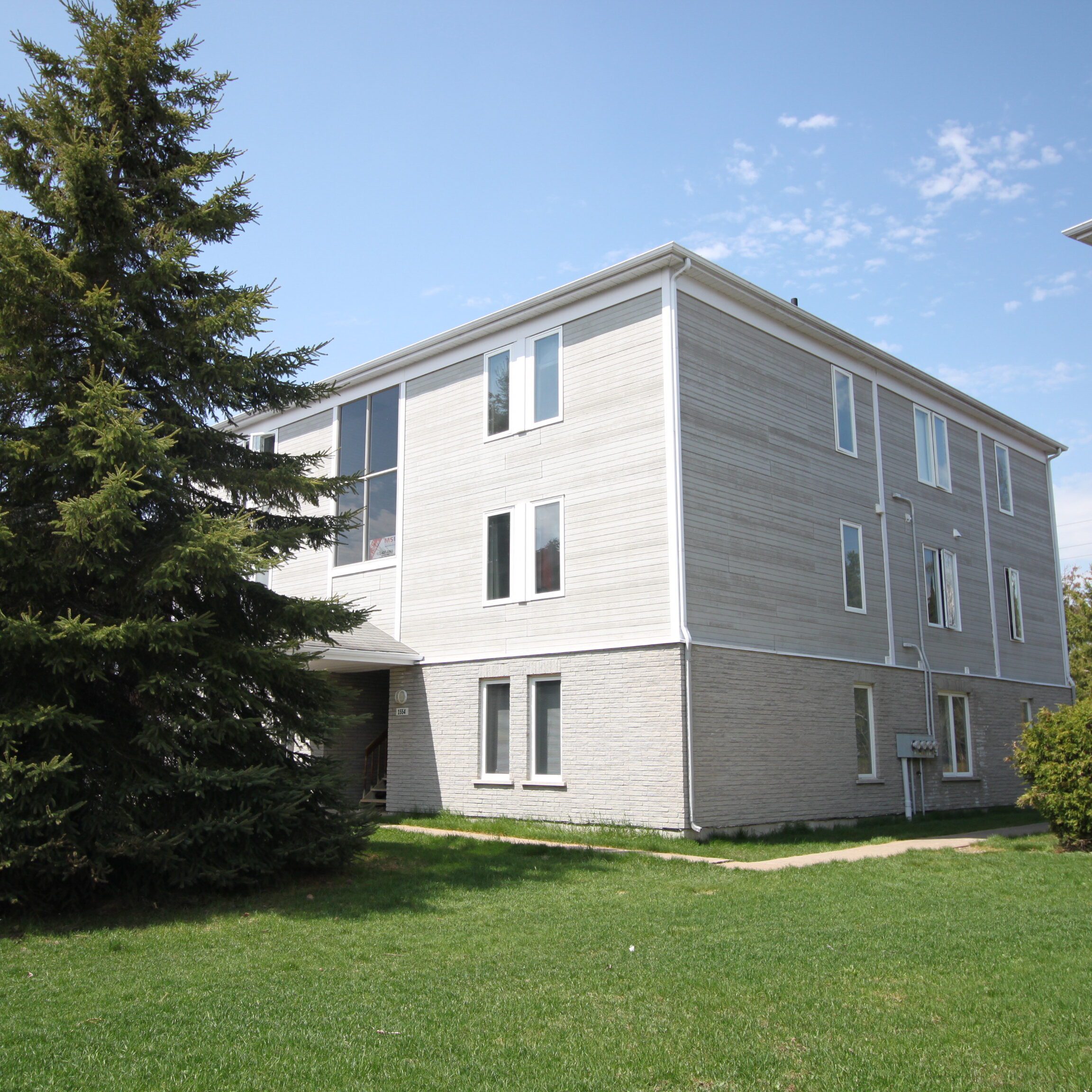 1560 Rue Gandhi #3