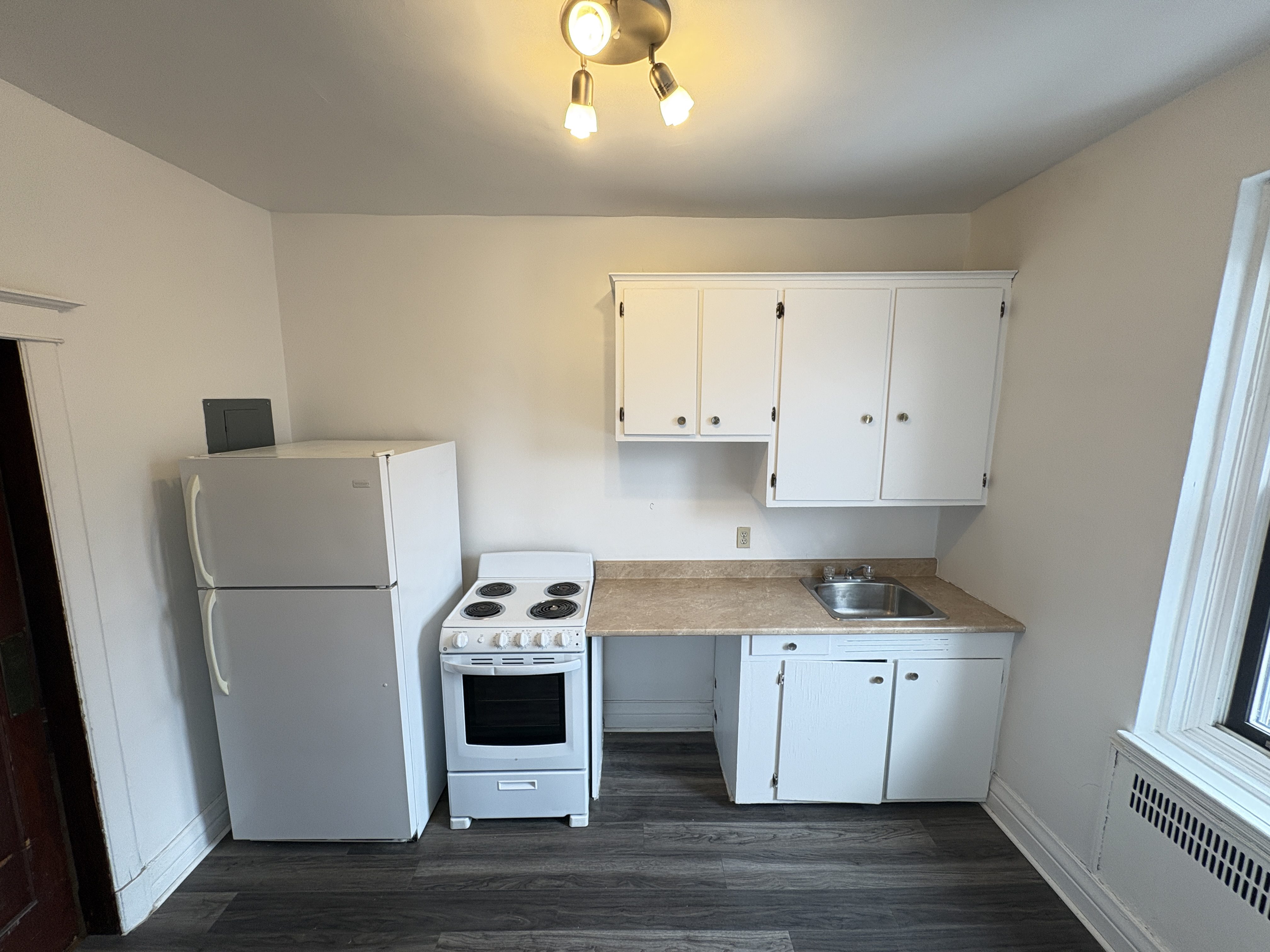3101 Edouard Montpetit Boulevard, Montréal, QC, Canada — photo 1