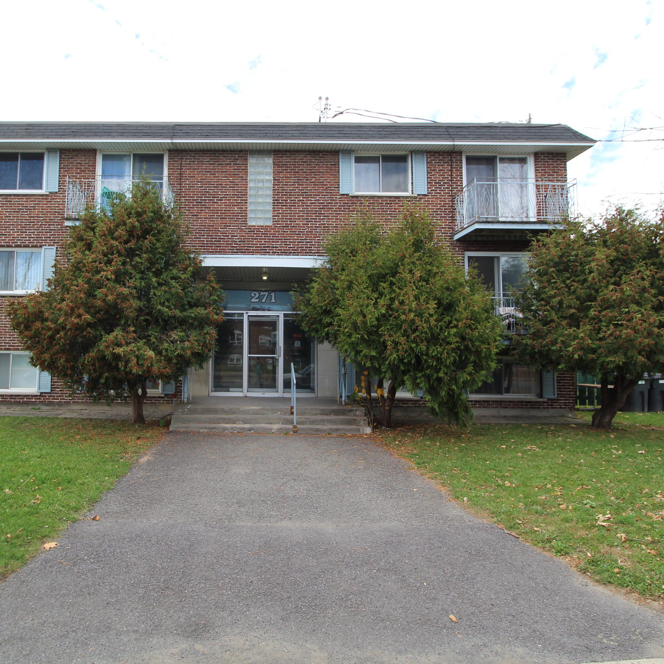 271 Boulevard des Ormeaux #2