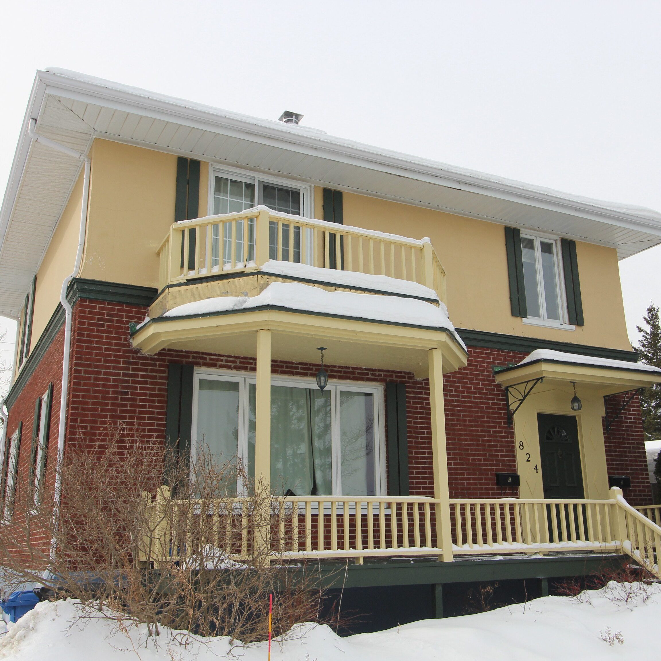 824 Rue Isidore-Garon #2 824 Rue Isidore-Garon #2
