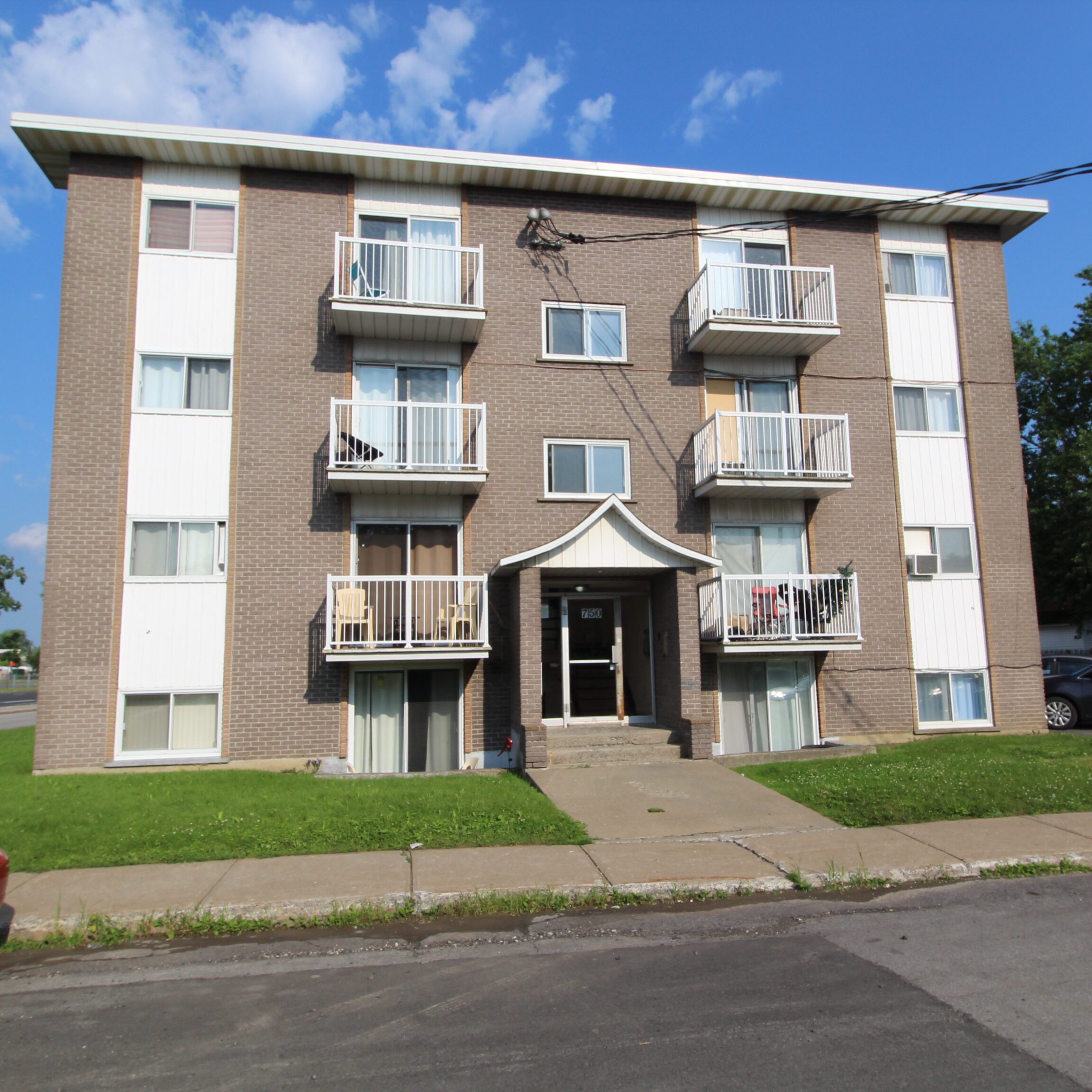 750 Rue Goyette #11
