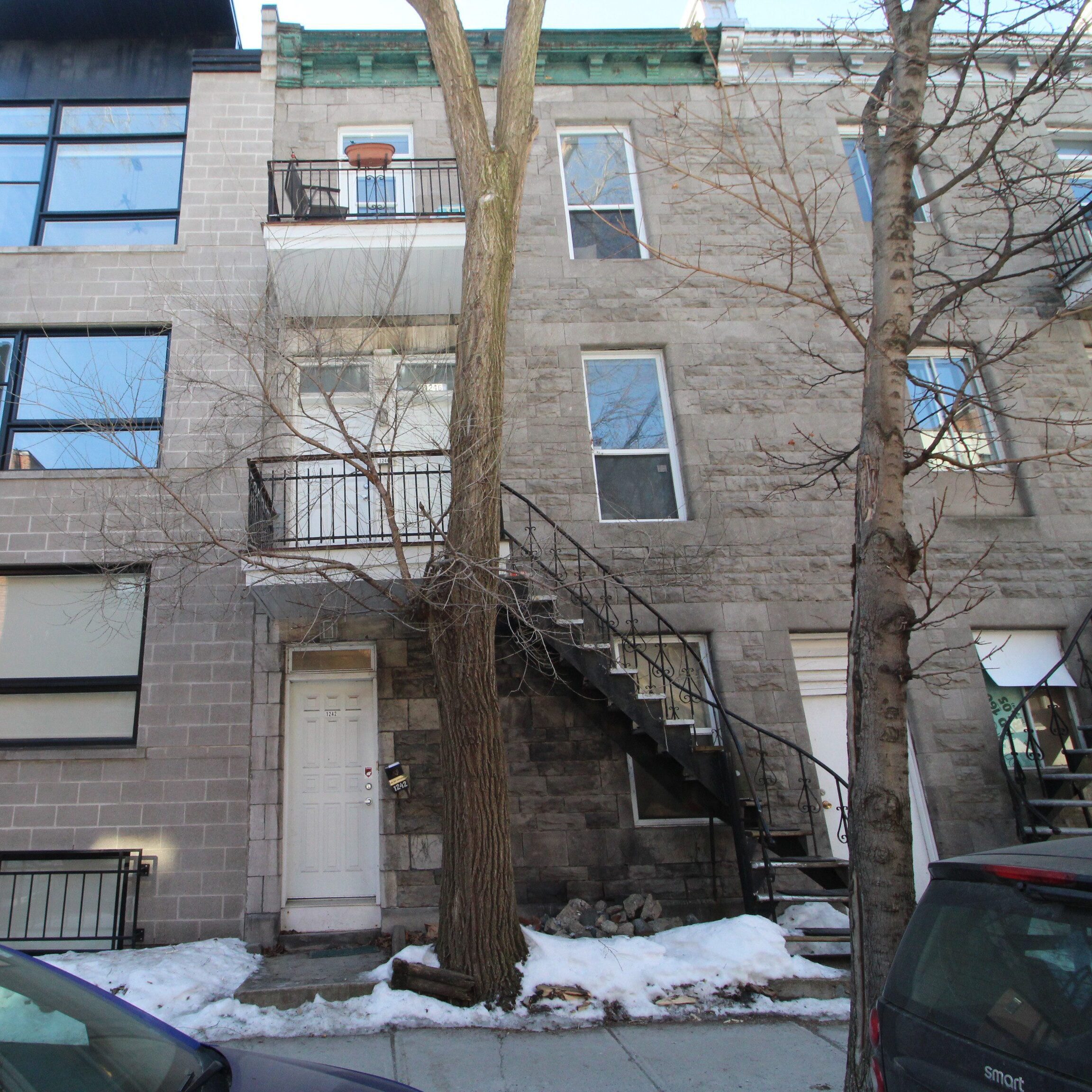 1246 Rue Saint-Timothée