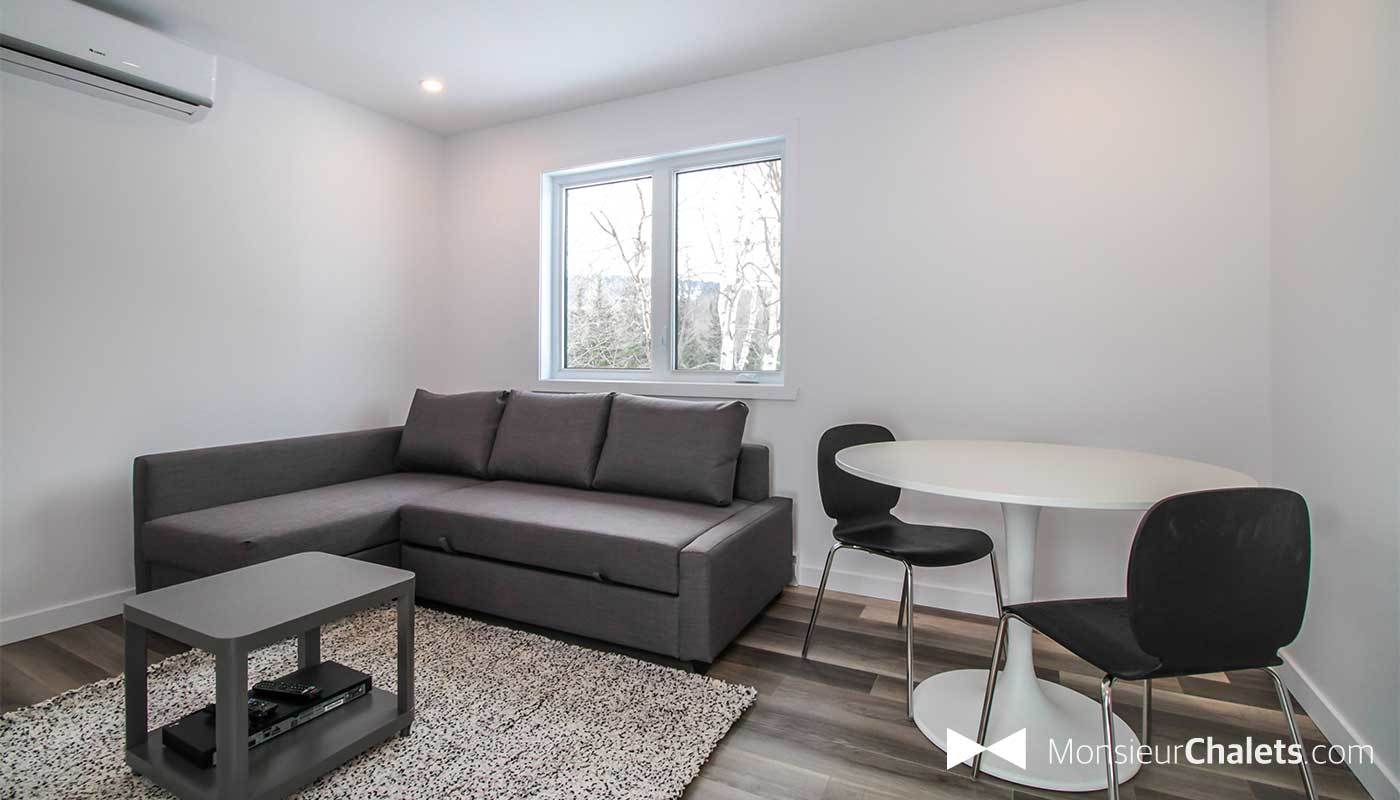 172-full-screen-slideshow-locationloftcharlevoix01