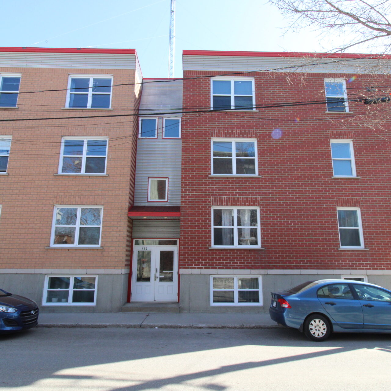 285 Rue Anna #2