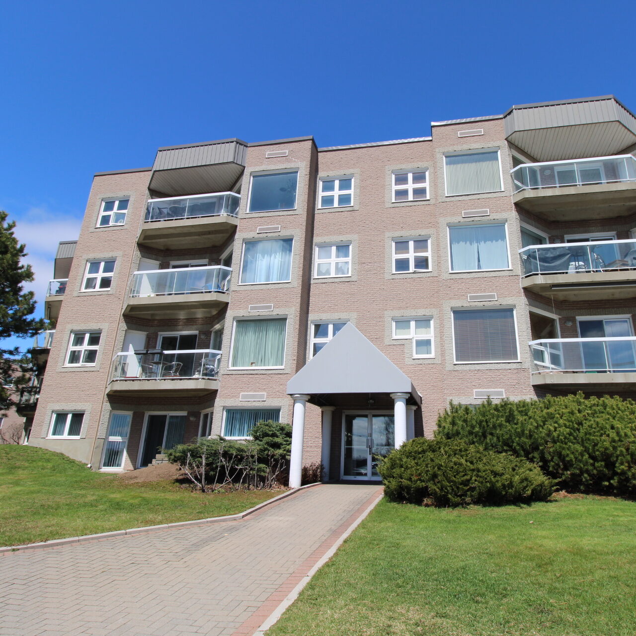 4480 Rue le Monelier #310 4480 Rue le Monelier #310
