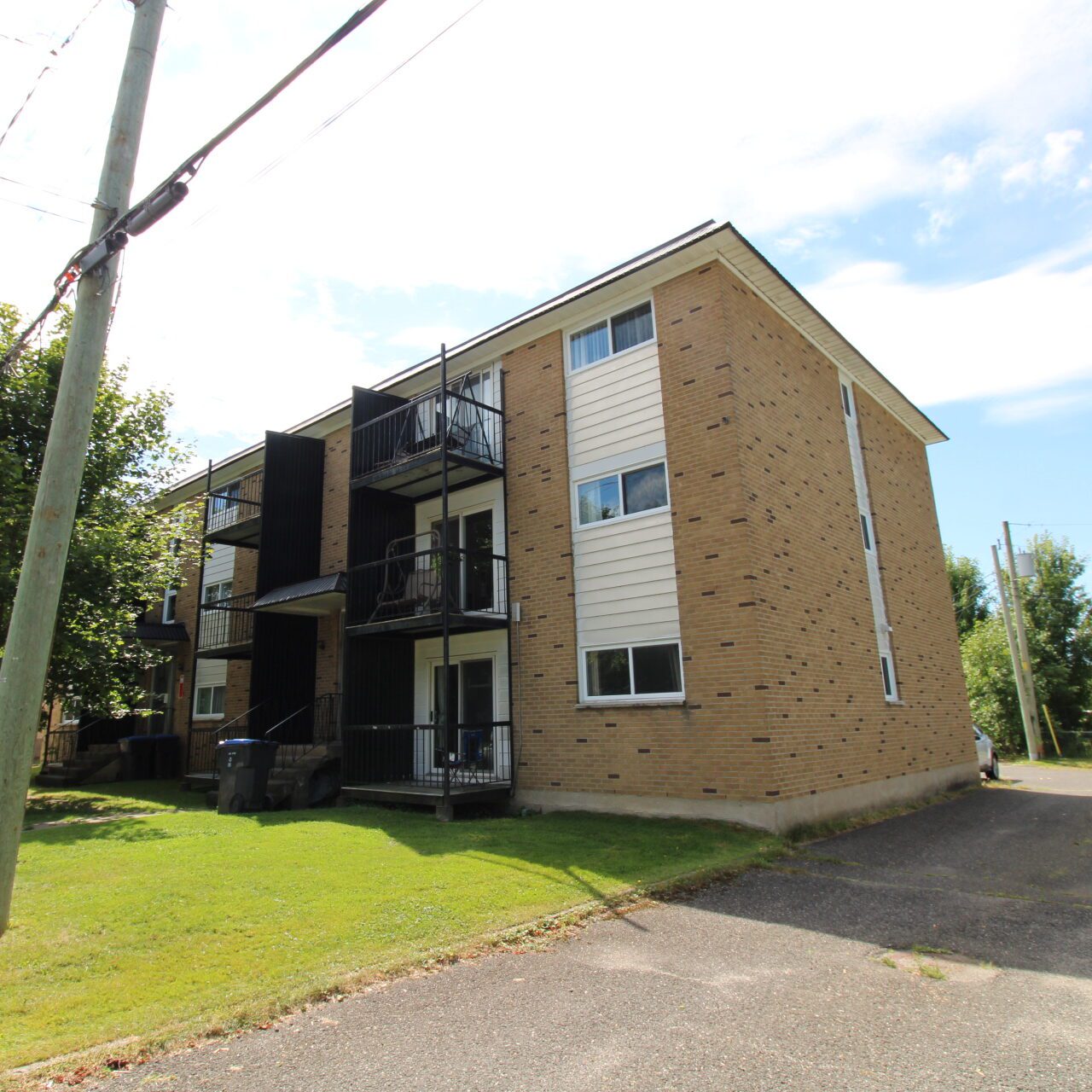 3607 Rue de la Fabrique #1