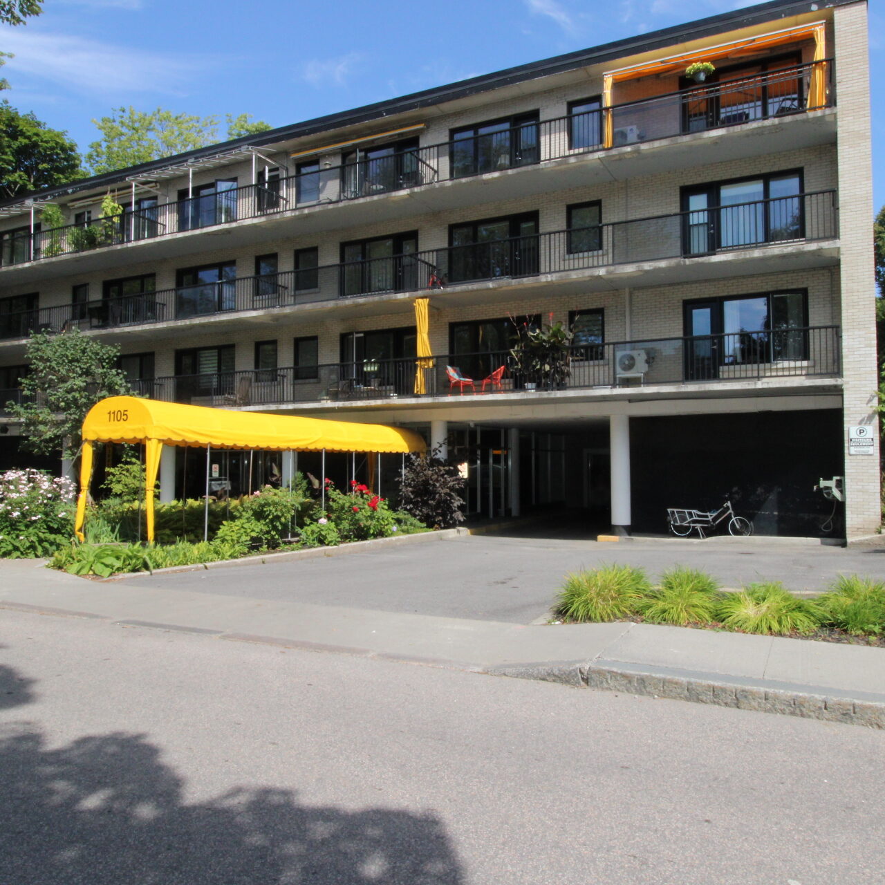 1105 avenue Belvédère #231