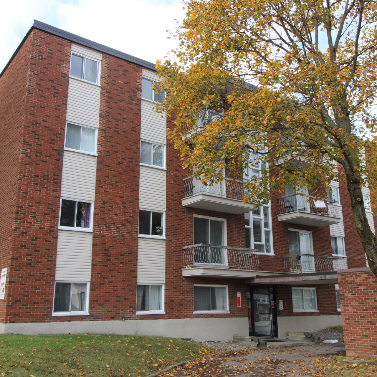 916 Boulevard Pie-XII #403 916 Boulevard Pie-XII #403