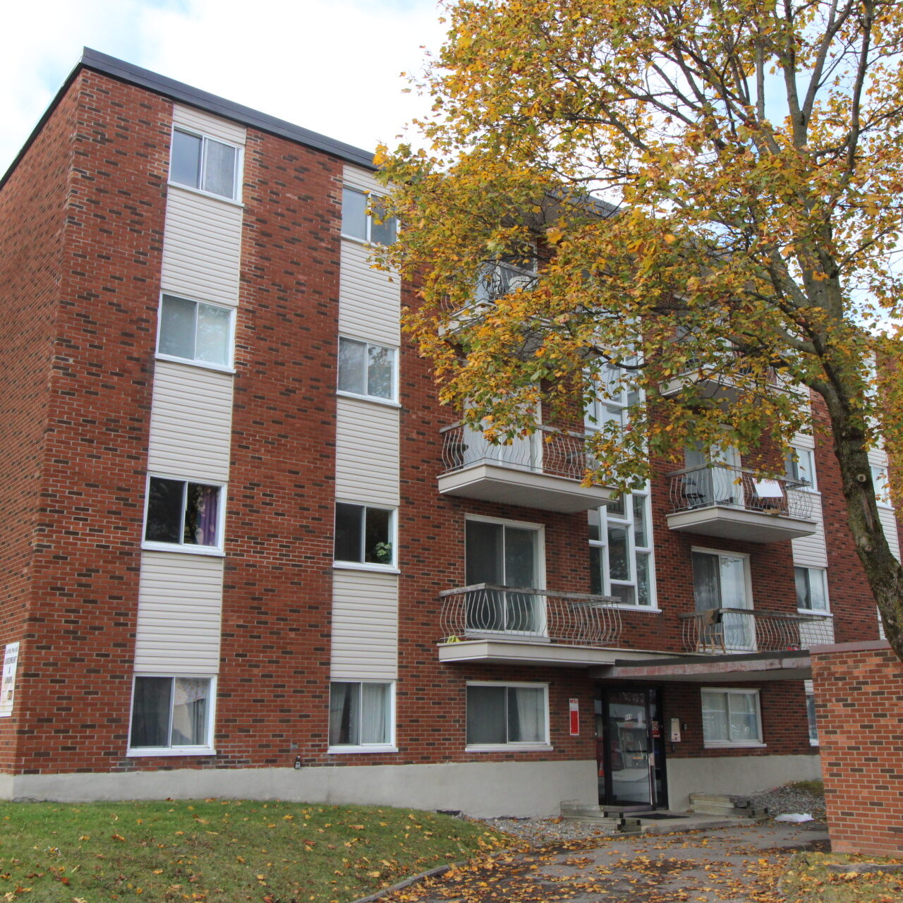 916 Boulevard Pie-XII #204