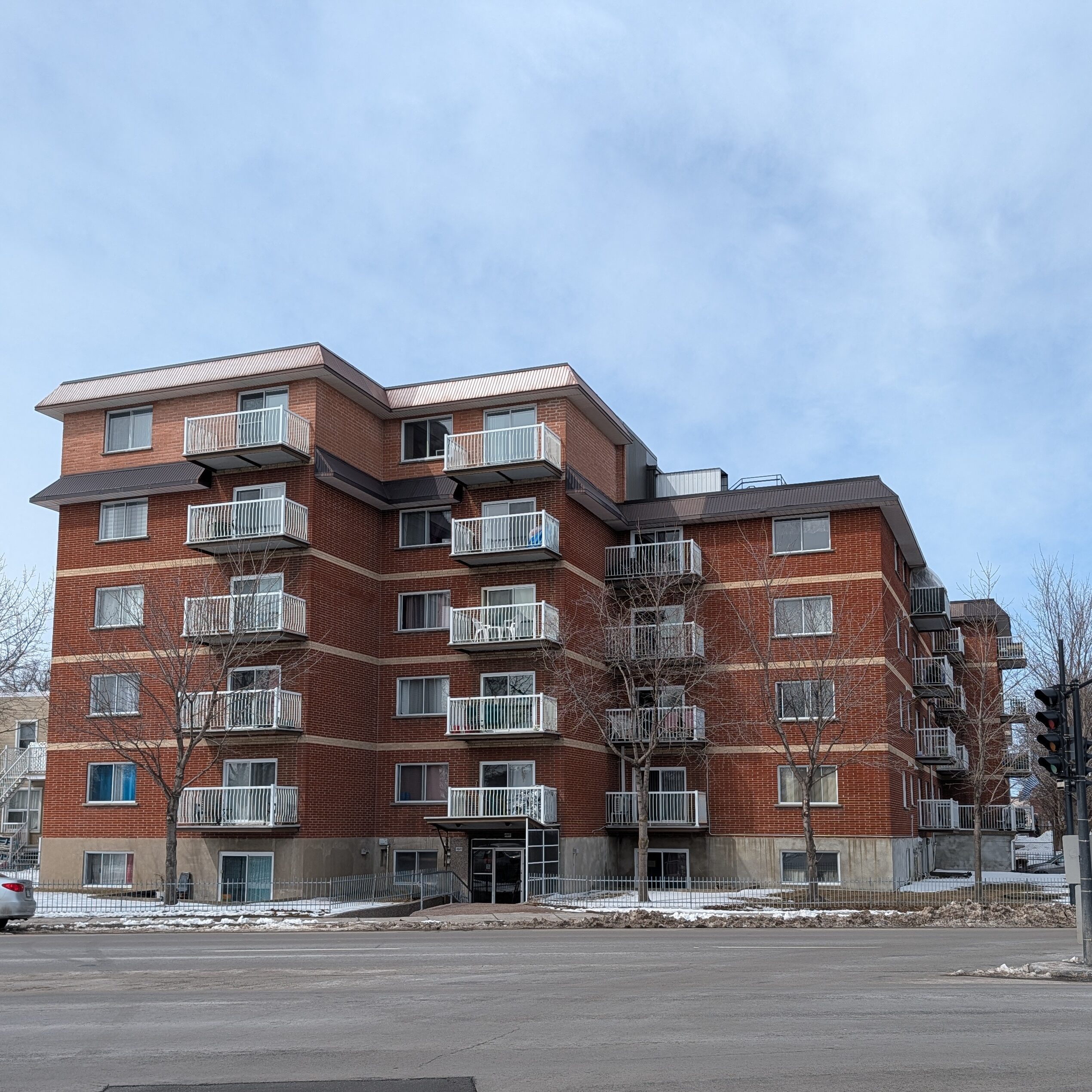 4849 Boulevard Léger #208
