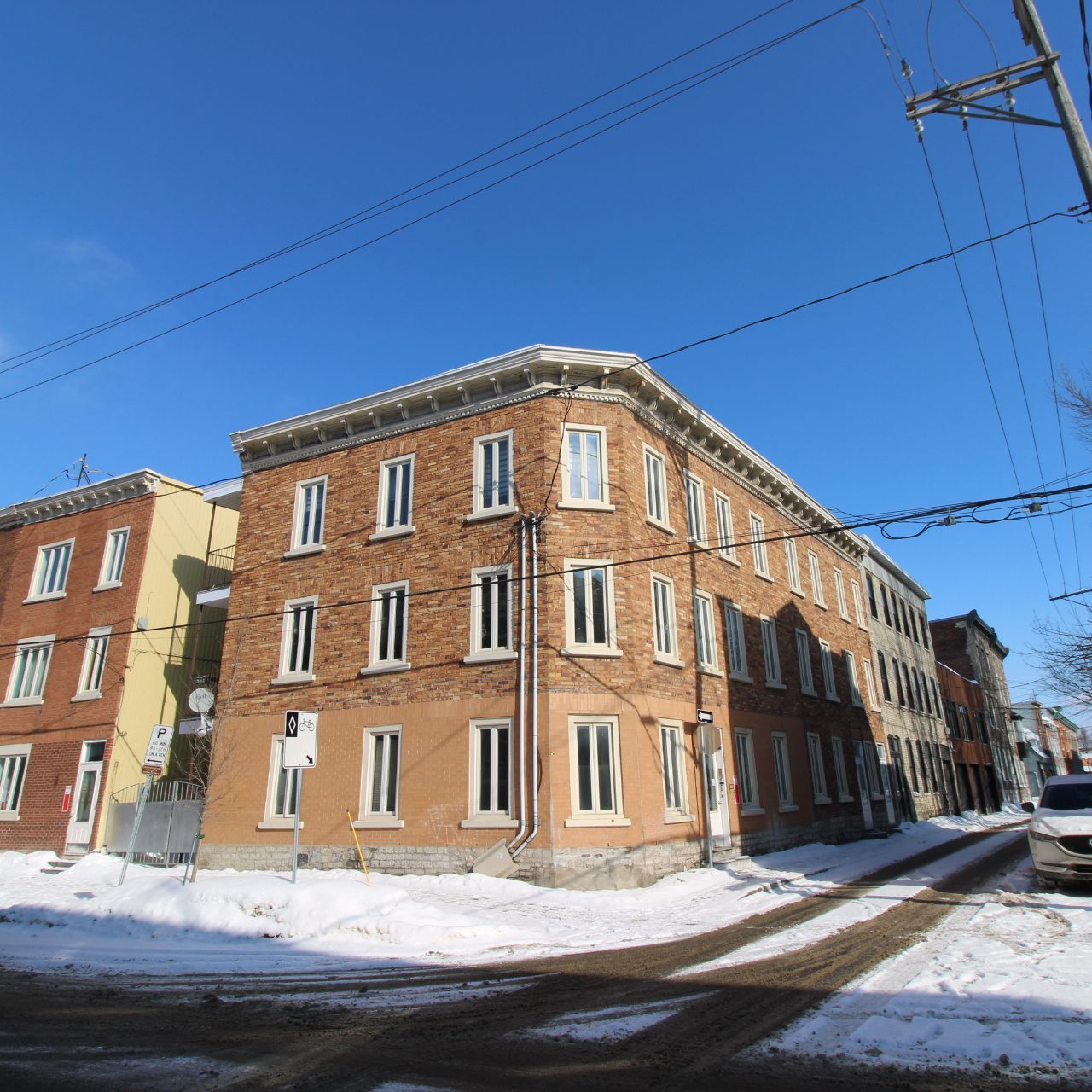 204 Rue de la Salle #1