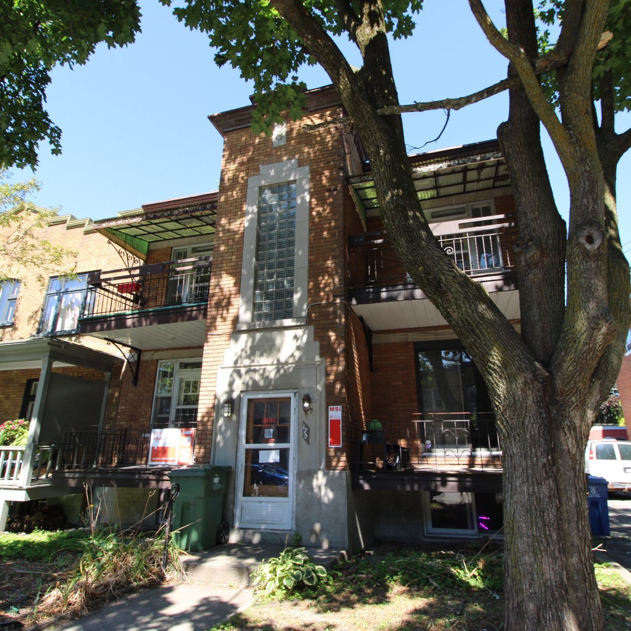 175 Rue Berthiaume #1B