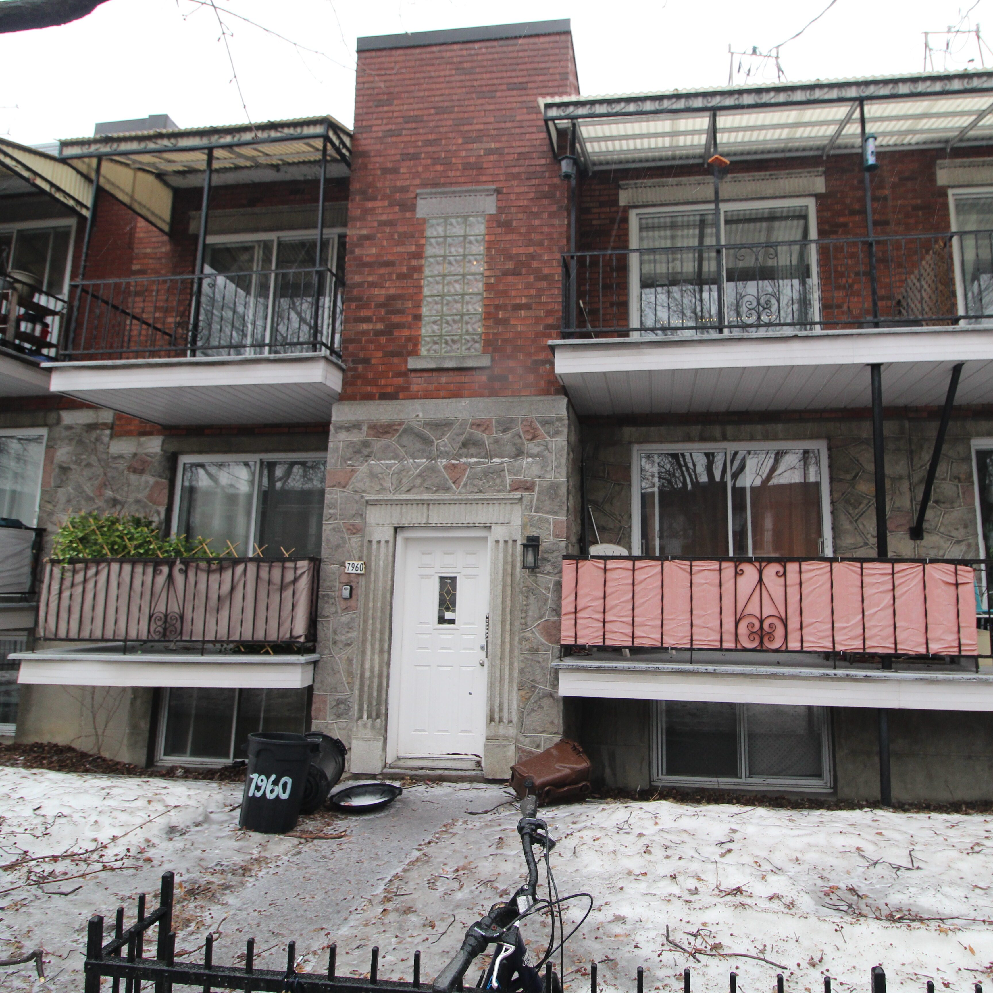 7970 Avenue des Érables #2