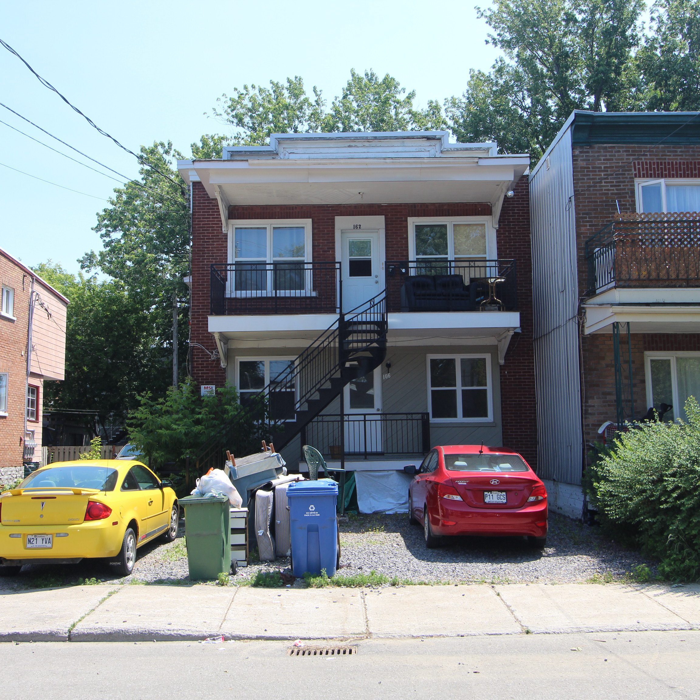 166 Saint-Adelard #1