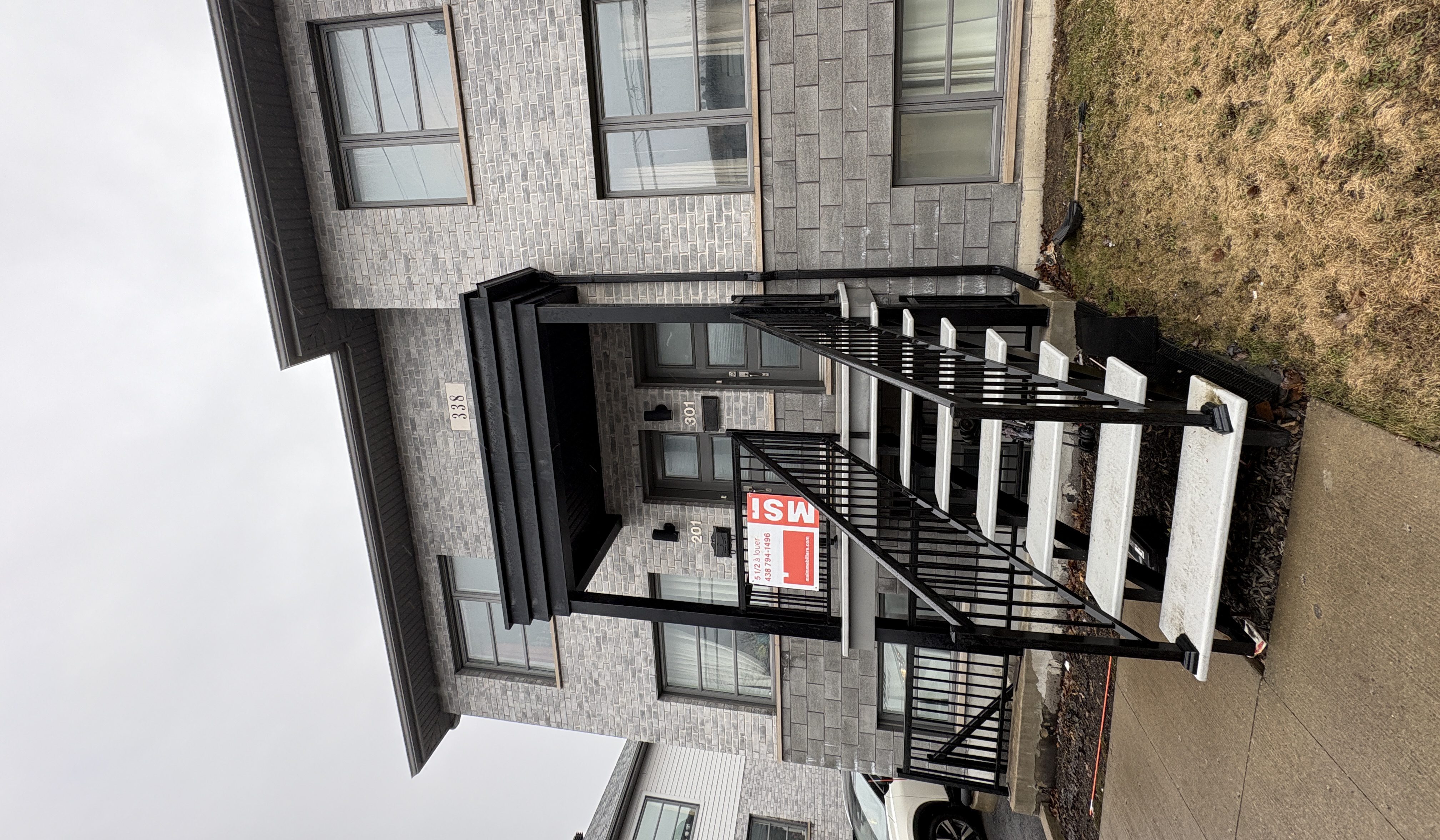 338 Chemin du Grand Bernier Nord #201