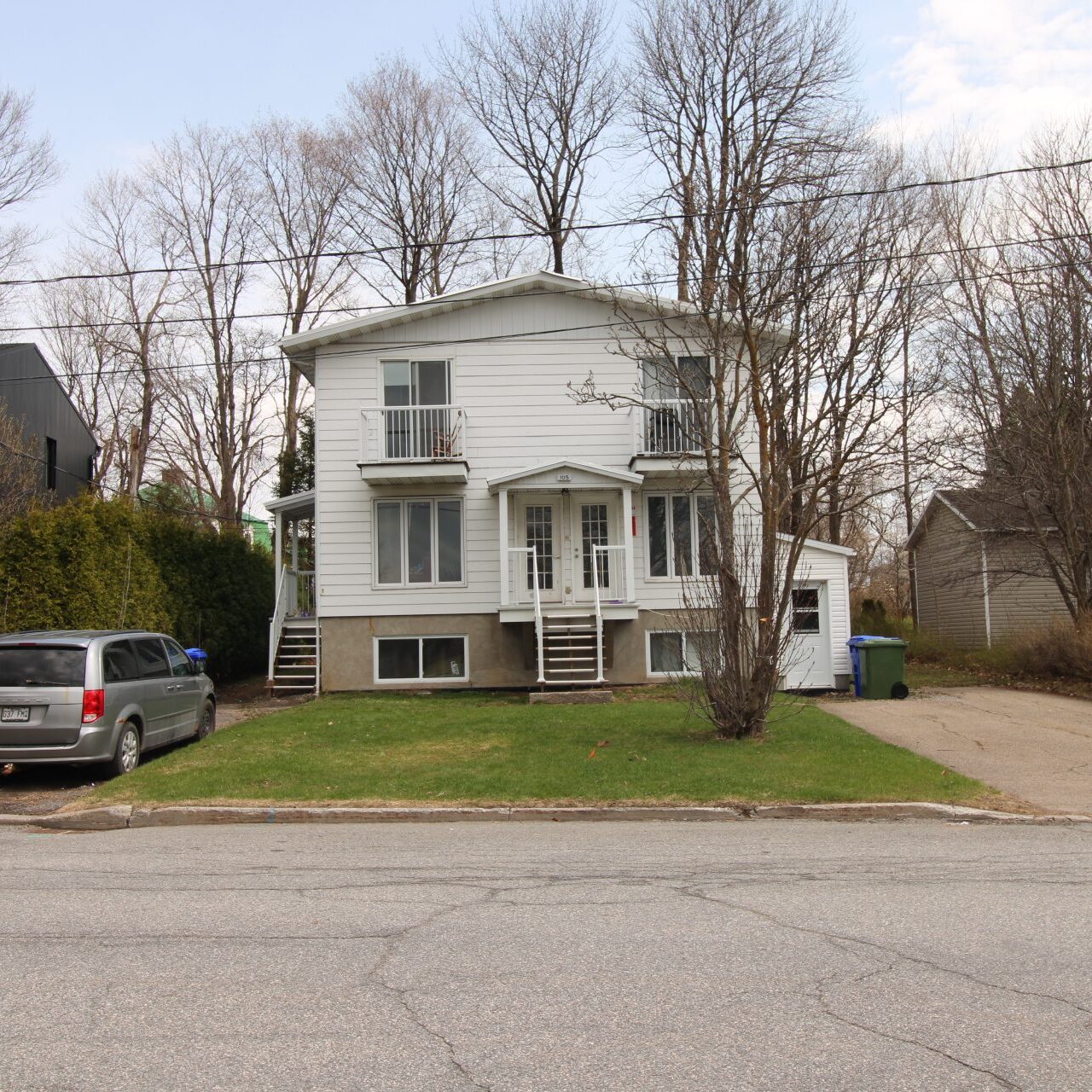 105 Rue Béchard #4