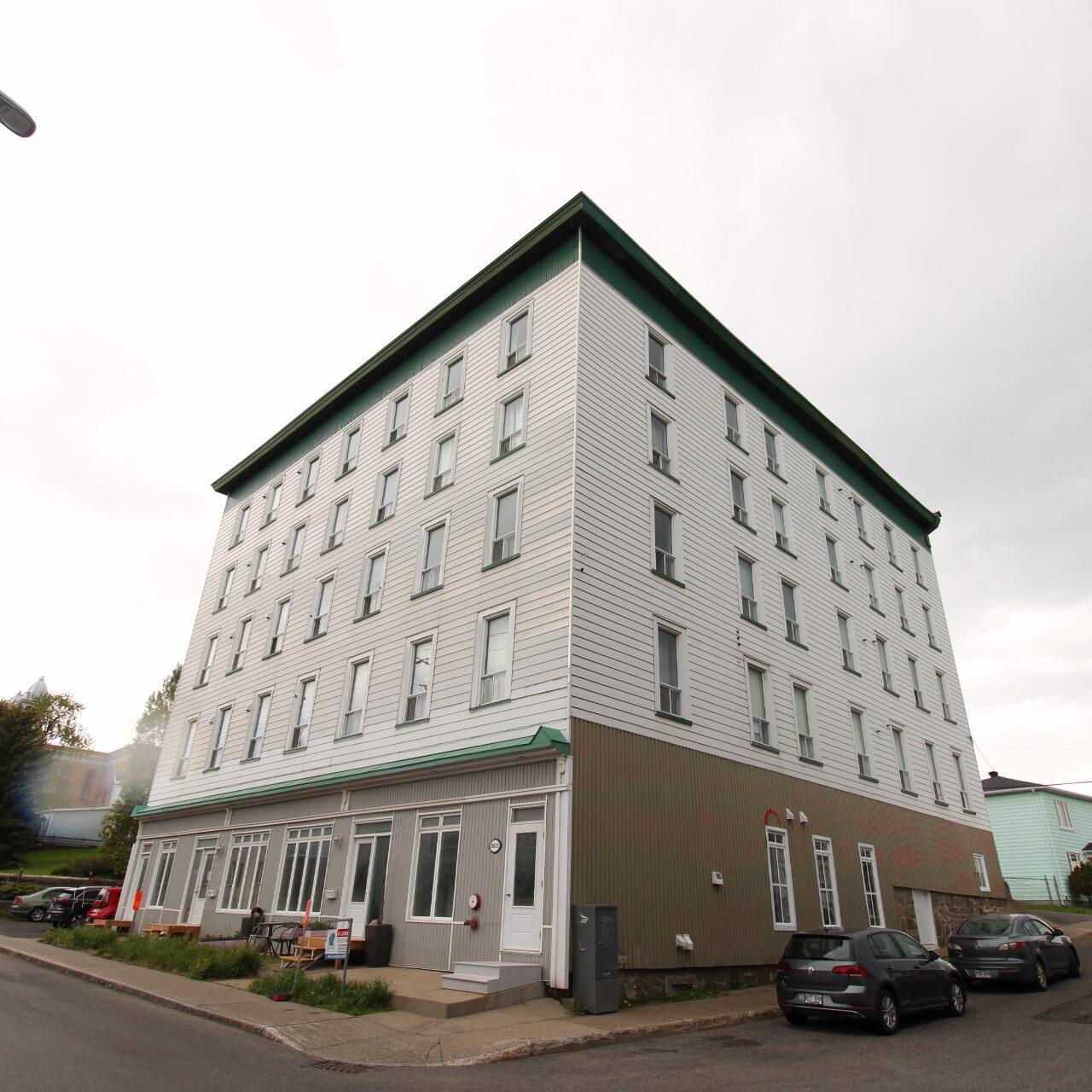 5671 rue Saint Louis #521