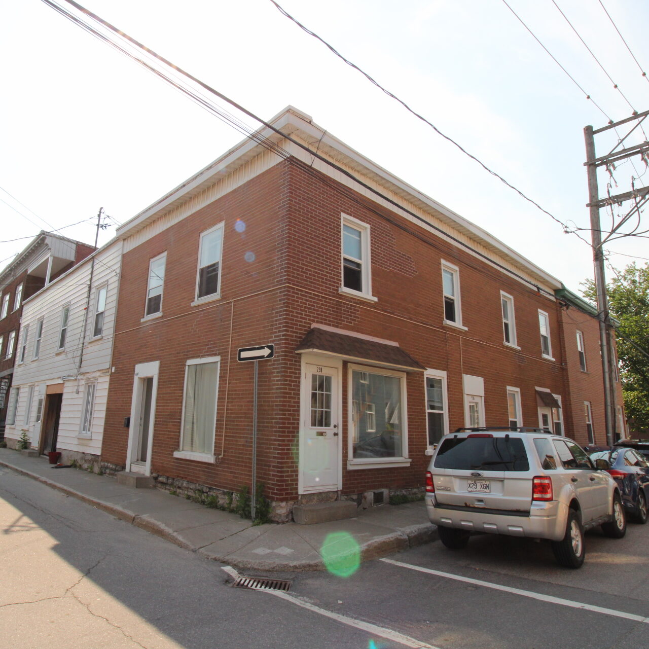 296 Rue Saint-Sauveur