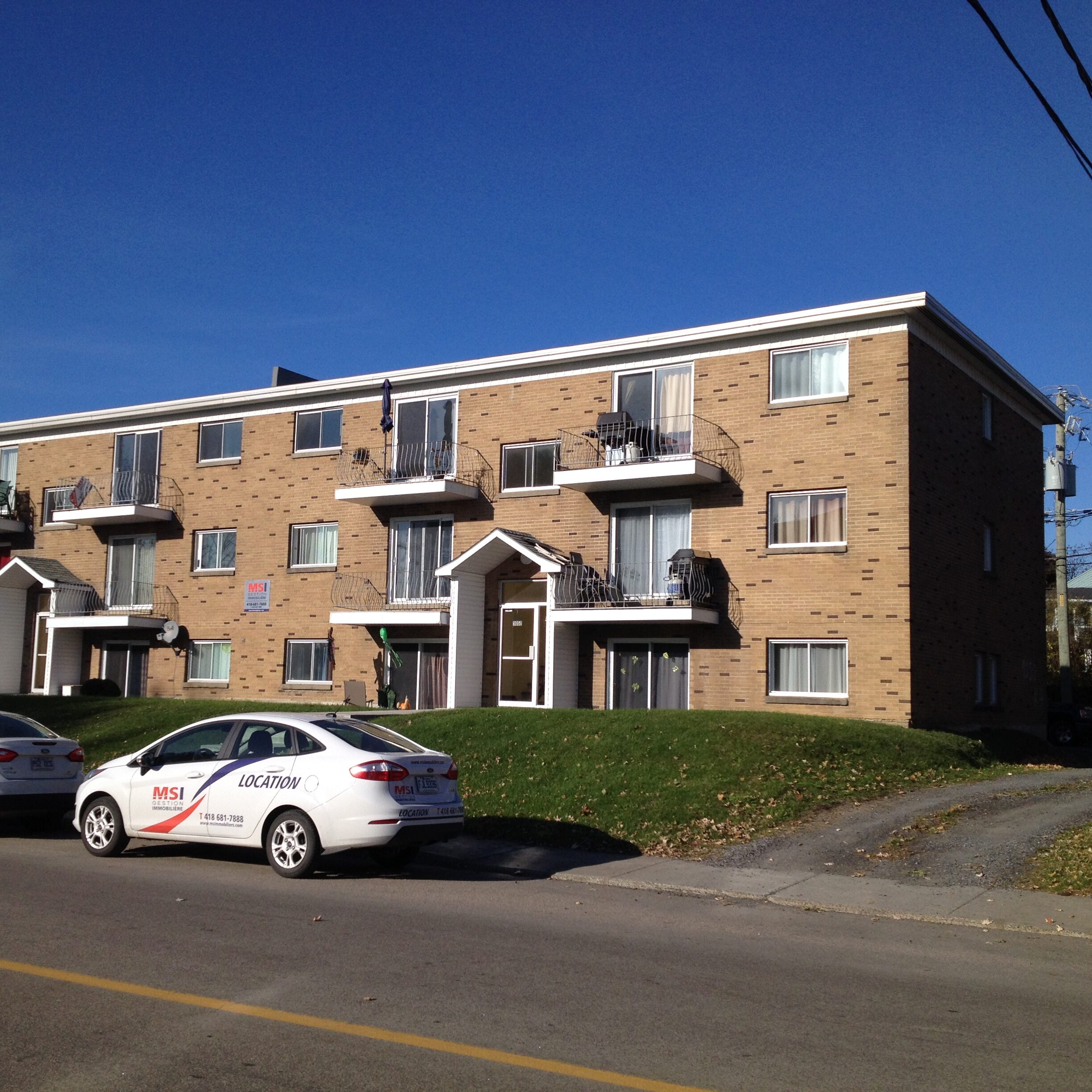 9050 Avenue de Laval #5 9050 Avenue de Laval #5