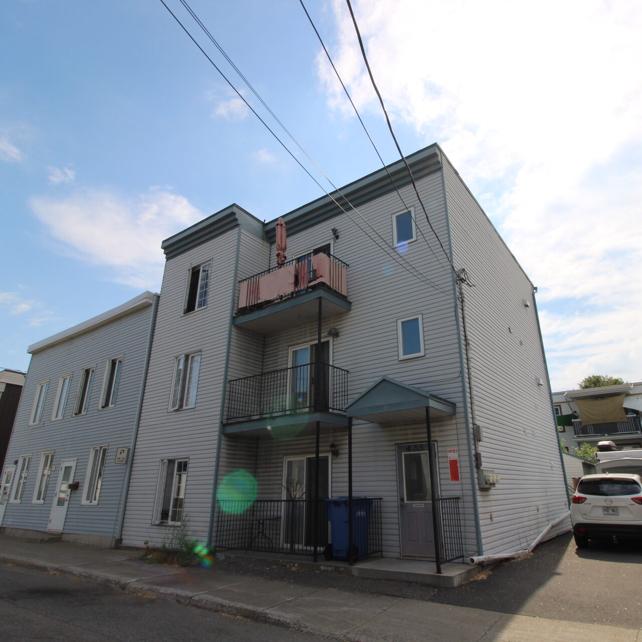 435 Rue Daniel #2