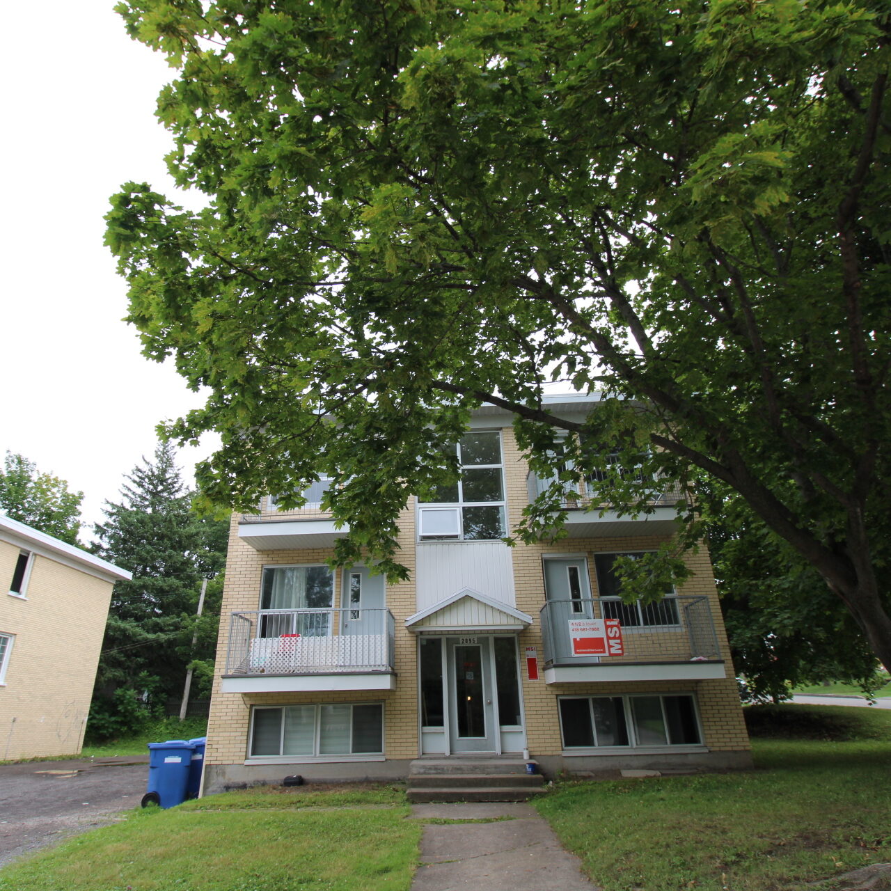 2095 Avenue Chapdelaine #5