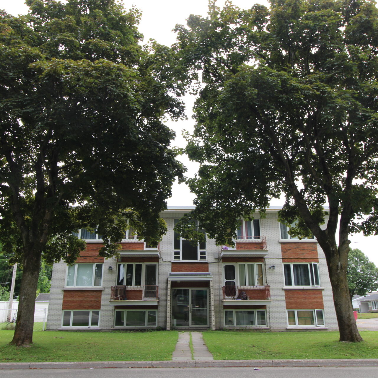 3745 Boulevard Fontenelle #3